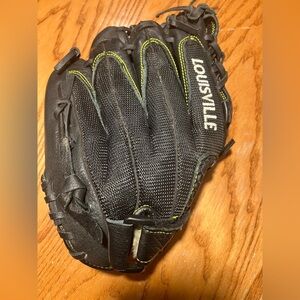 Louisville Youth Black Baseball Glove